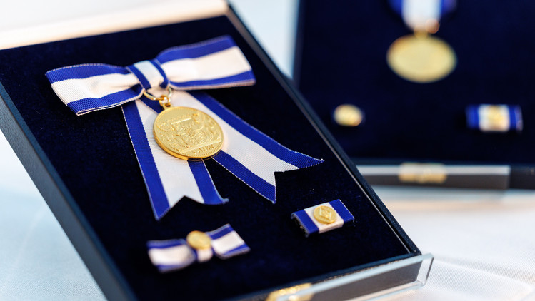 Bayerische Verfassungsorden verliehen an Rev. Fr. Stefan Hippler im Jahr 2025